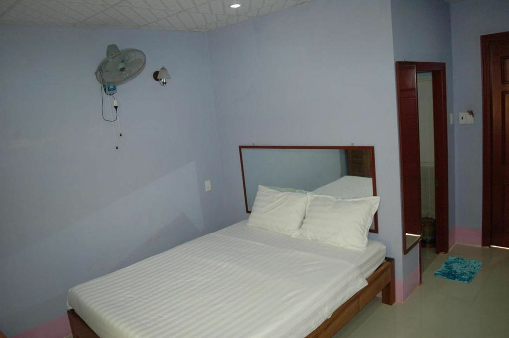 Ha Phat Hotel Duong Dong  Extérieur photo